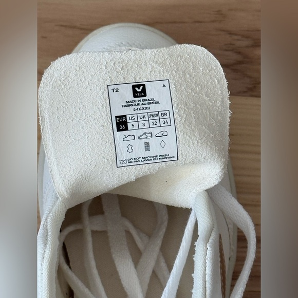 Veja V-10 Chromefree Leather Extra-White Platine Size 36 US 5 - Picture 11 of 11